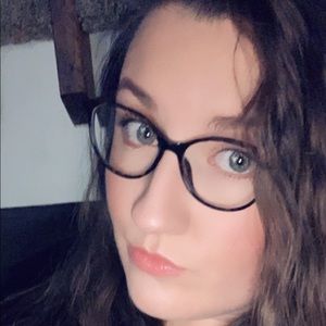 Meet your Posher, Molly